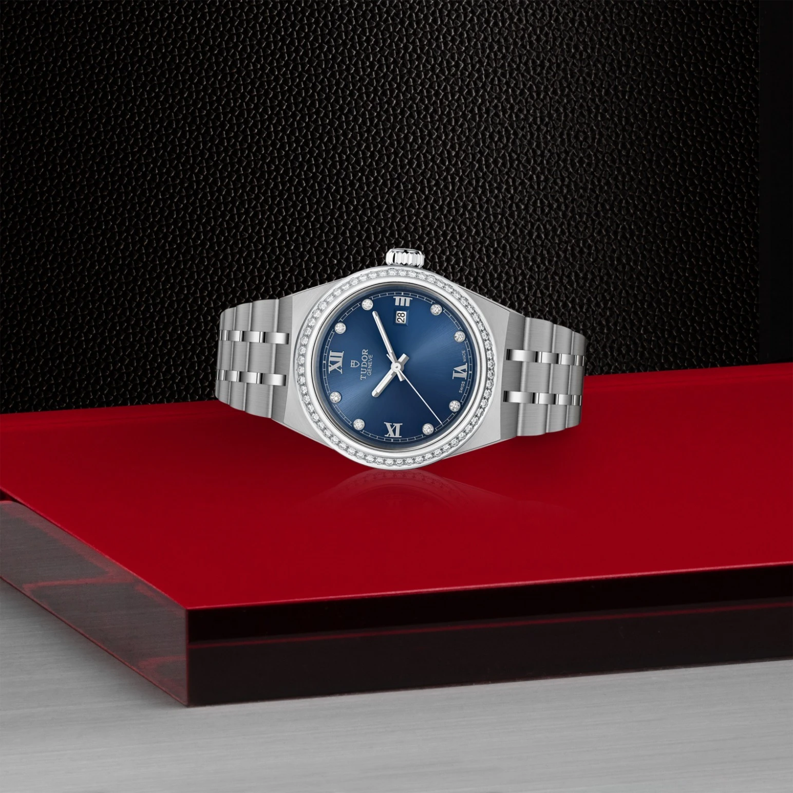 TUDOR Royal thumbnail