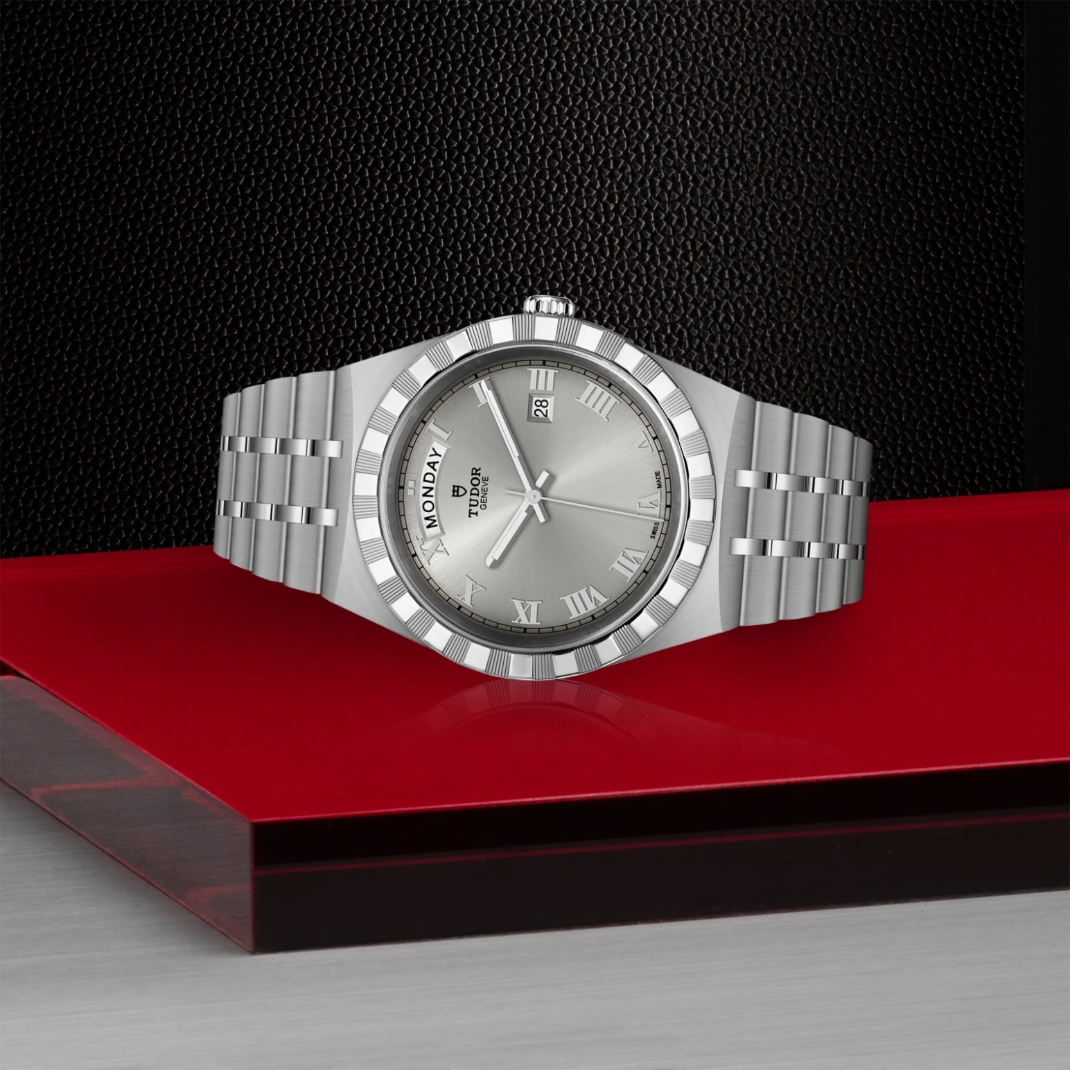 TUDOR Royal thumbnail