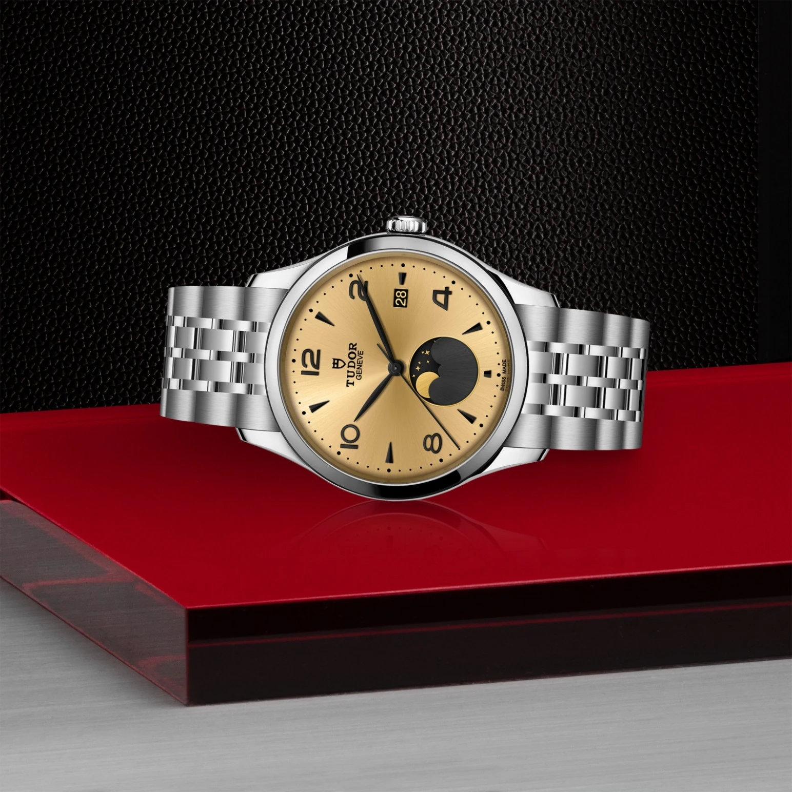TUDOR 1926 Luna thumbnail