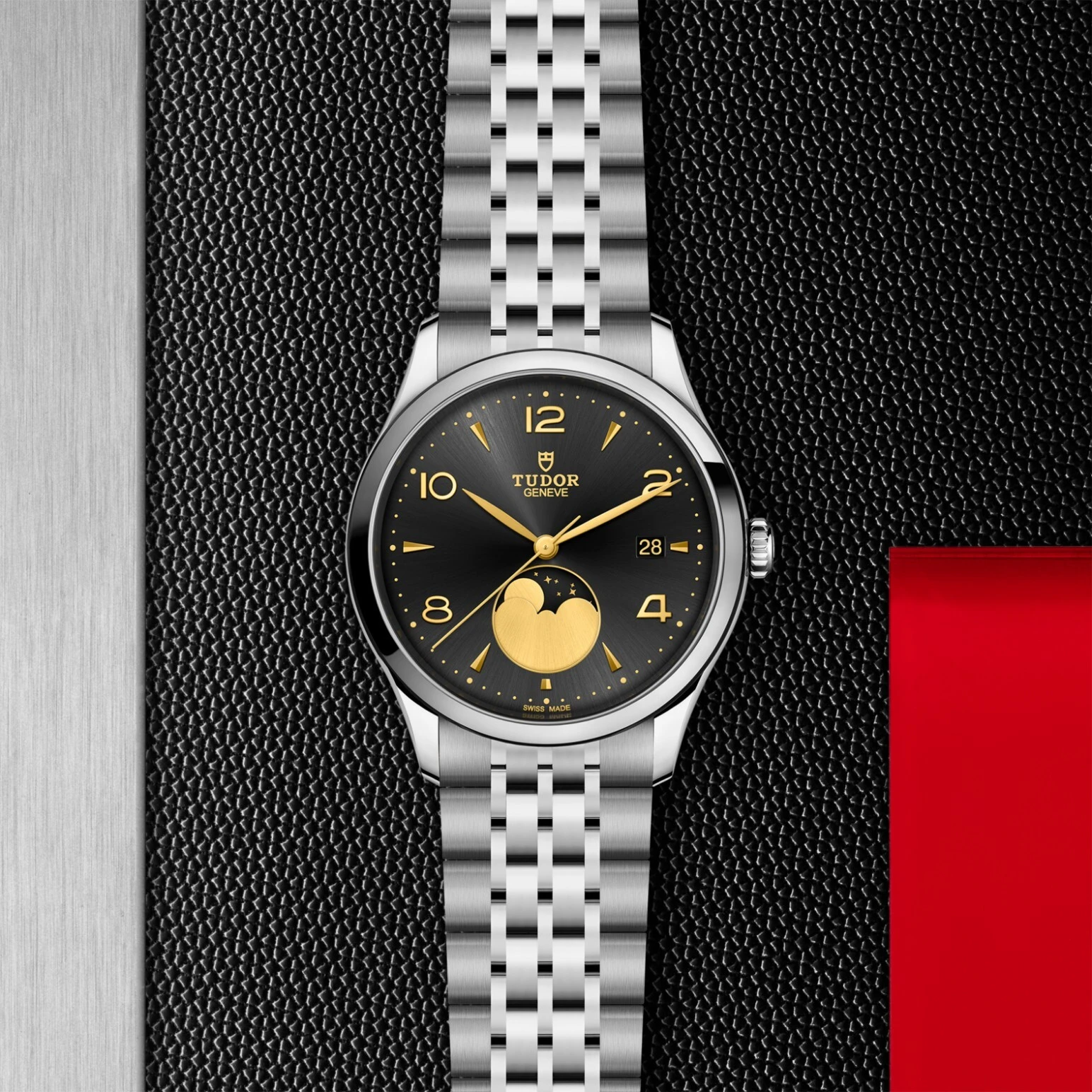 TUDOR 1926 Luna thumbnail