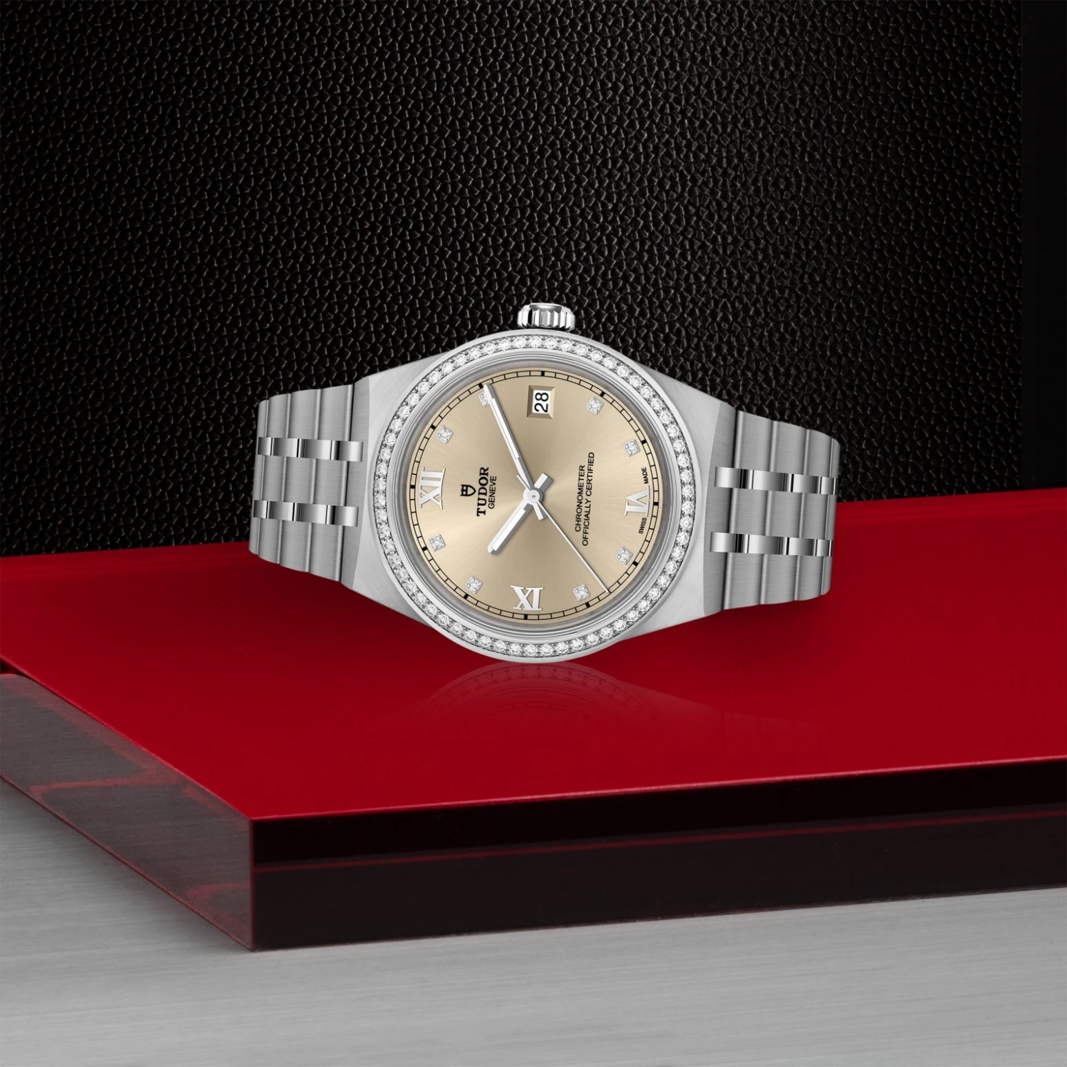 TUDOR Royal thumbnail
